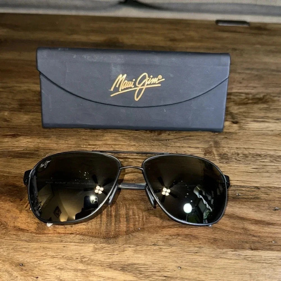 MAUI JIM Sunglasses CASTLES Matte Black Polarized Aviator Sunglasses with Case - Picture 17 of 17